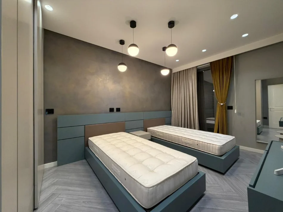 Tirane, shitet apartament 2+1 Kati 3, 105 m² 300.000 € (Don Bosko)