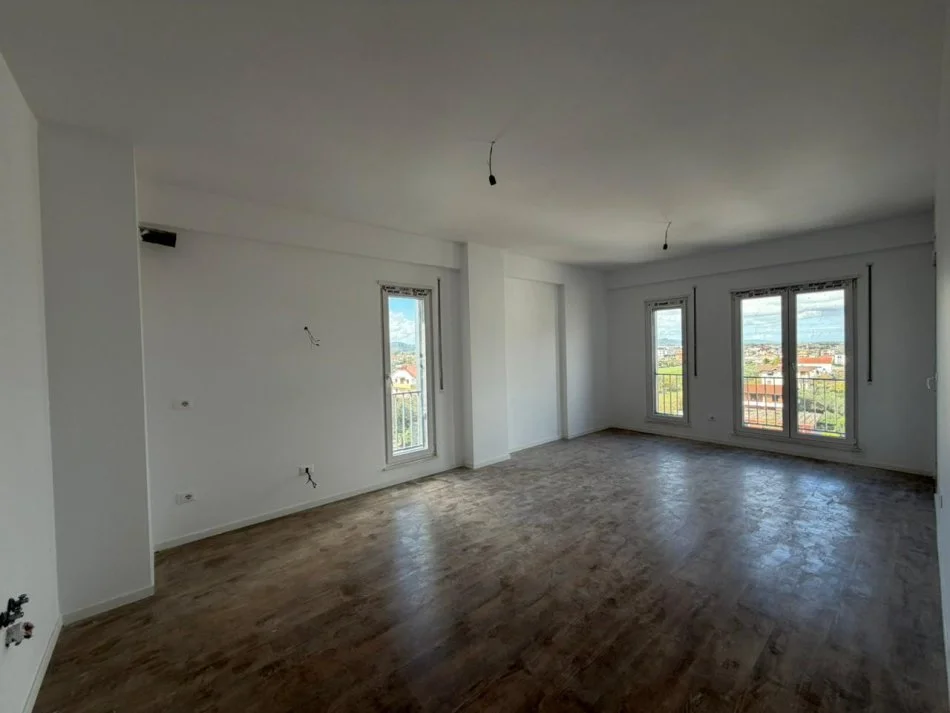 Tirane, shitet apartament 2+1 Kati 4, 108 m² 91.800 € (Kamez)