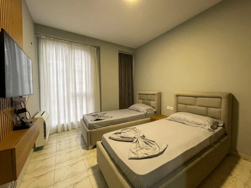 Tirane, jepet me qera apartament 2+1 Kati 3, 121 m² 700 € (Bulevardi i Ri)