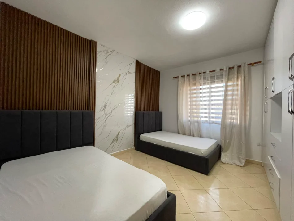 Tirane, jepet me qera apartament 2+1 Kati 4, 105 m² 650 € (Don Bosko)