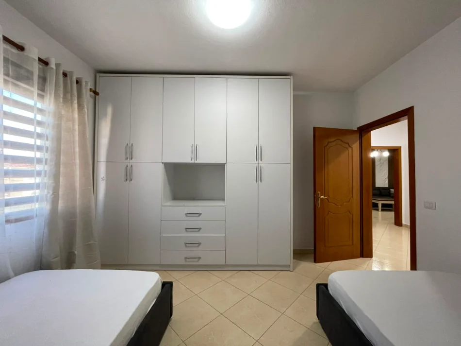 Tirane, jepet me qera apartament 2+1 Kati 4, 105 m² 650 € (Don Bosko)