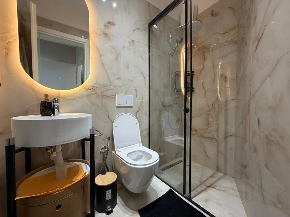 Tirane, jepet me qera apartament 2+1 Kati 4, 103 m² 1.100 € (Kodra e Diellit)