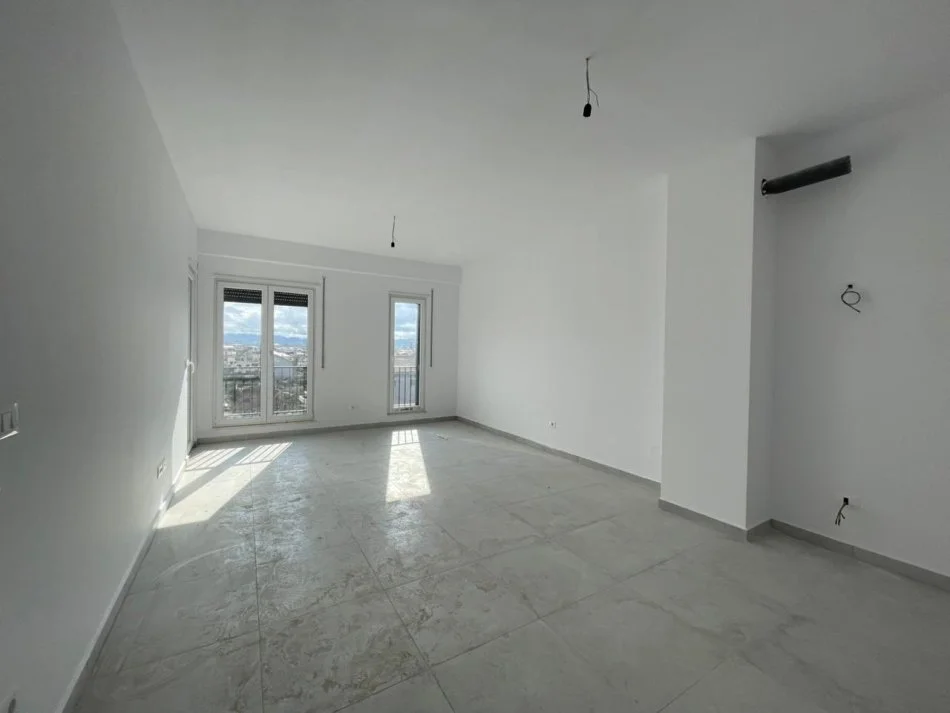 Tirane, shitet apartament 1+1 Kati 3, 77 m² 69.225 € (Kamez)