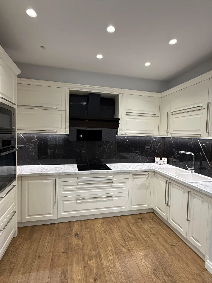 Tirane, jepet me qera apartament 2+1 Kati 3, 110 m² 1.000 € (Kopeshti Botanik)