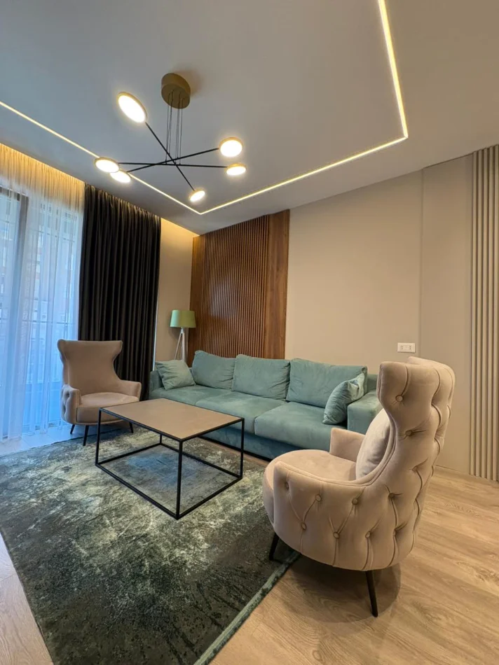 Tirane, jepet me qera apartament 2+1 Kati 2, 110 m² 1.000 € (Komuna e Parisit)