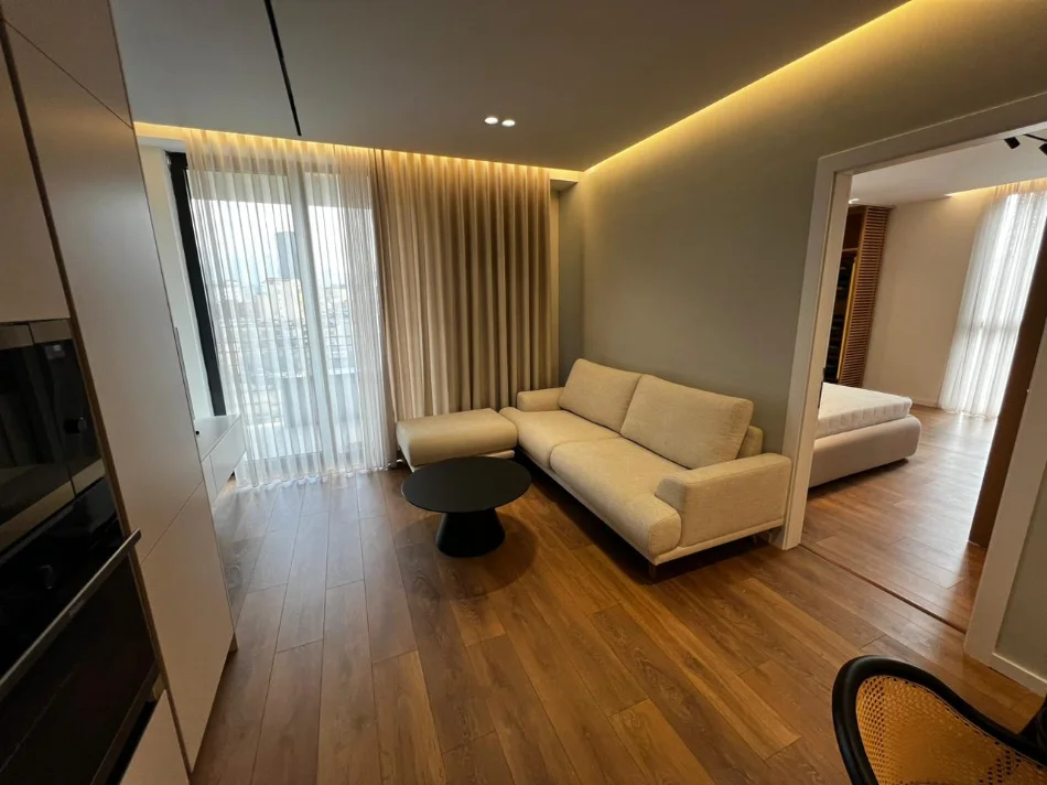 Tirane, jepet me qera apartament 2+1 Kati 4, 110 m² 1.100 € (Rruga Mine Peza)