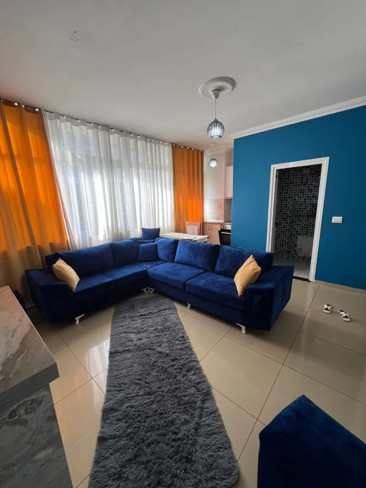 Tirane, jepet me qera apartament 1+1 Kati 3, 60 m² 350 € (Bulevardi Migjeni.)