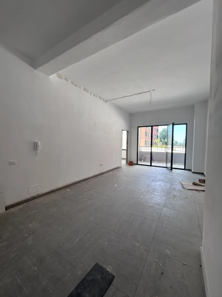 Tirane, shitet apartament 2+1 Kati 1, 107 m² 171.360 € (Rruga e Elbasanit)