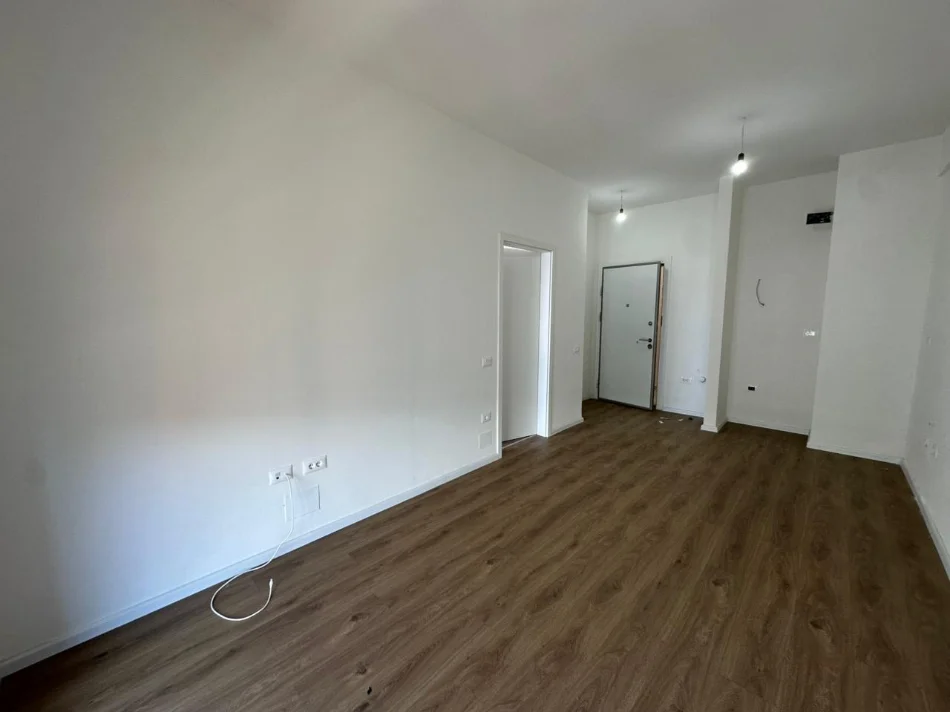 Tirane, shitet apartament 1+1 Kati 8, 47 m² 84.420 € (Ali Demi)
