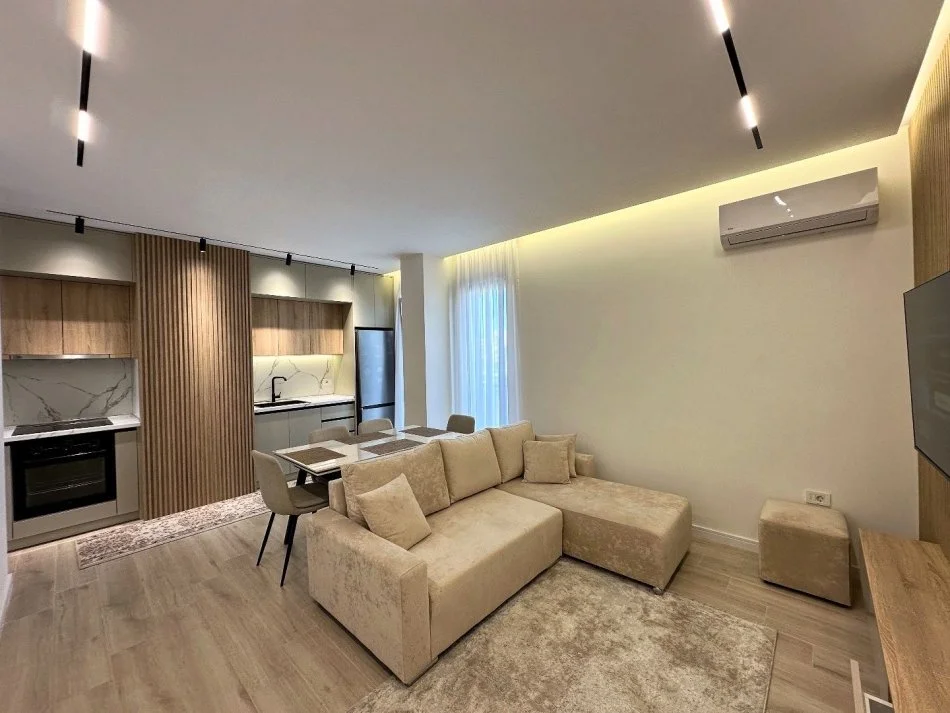 Tirane, jepet me qera apartament 1+1 Kati 4, 55 m² 600 € (ne Don Bosko.)