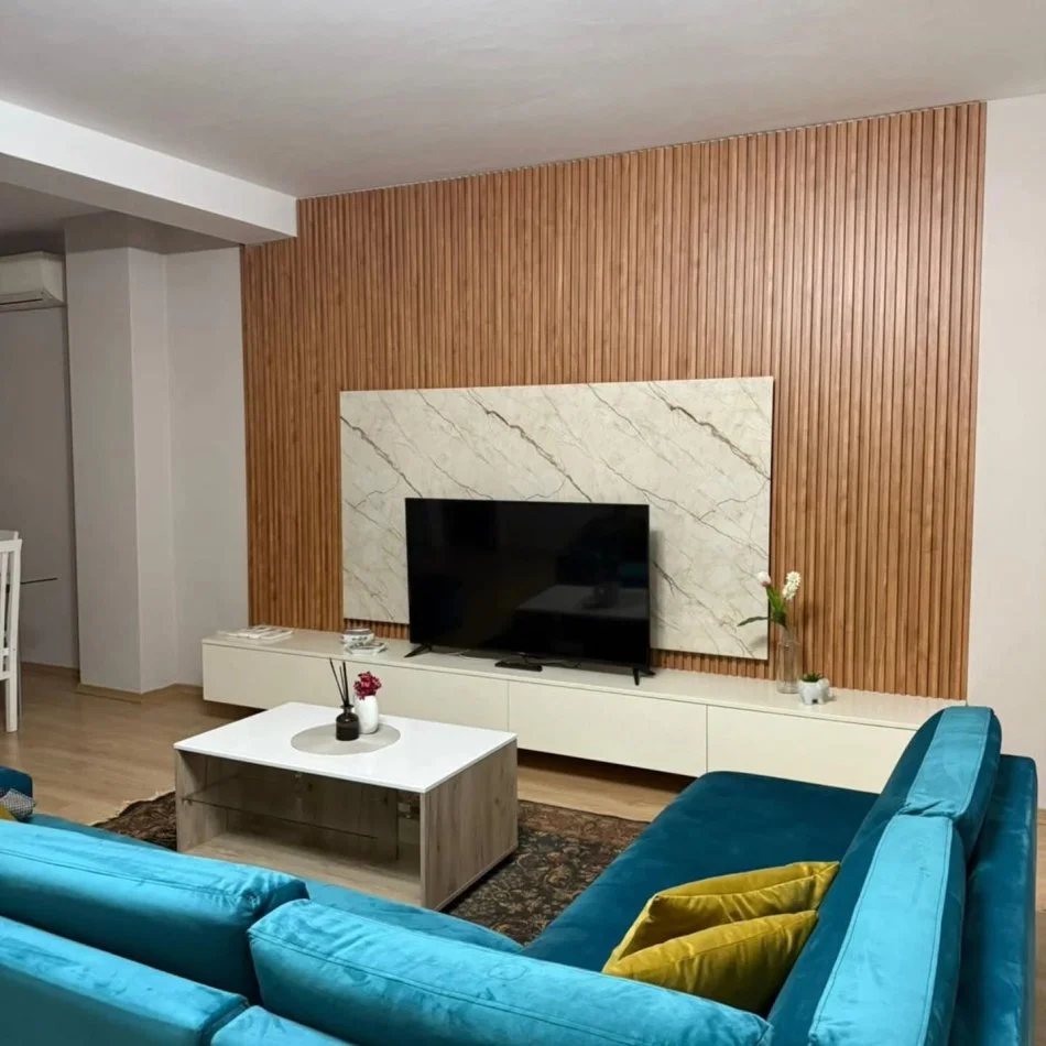 Tirane, jepet me qera apartament duplex 3+1 Kati 0, 150 m² 1.000 € (Kodra e Diellit 1)