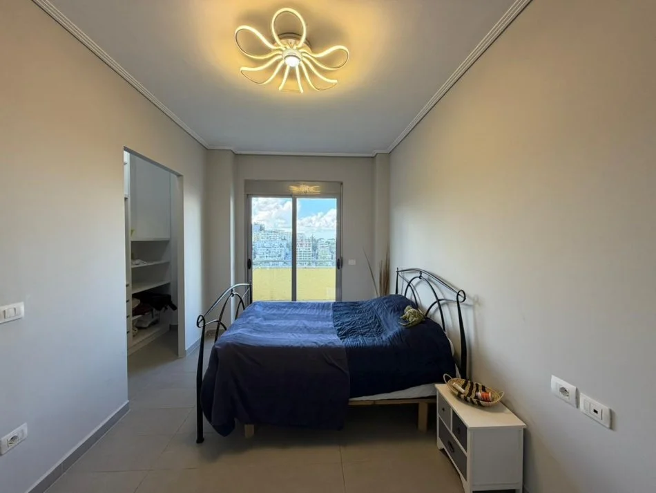 Tirane, jepet me qera apartament 2+1 Kati 3, 100 m² 600 € (Rruga Peti tek Liqeni i Thate.)