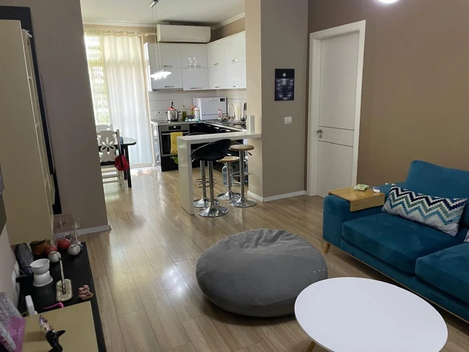 Tirane, shitet apartament 2+1 Kati 5, 108 m² 165.000 € (Prane Vila L ne Astir.)