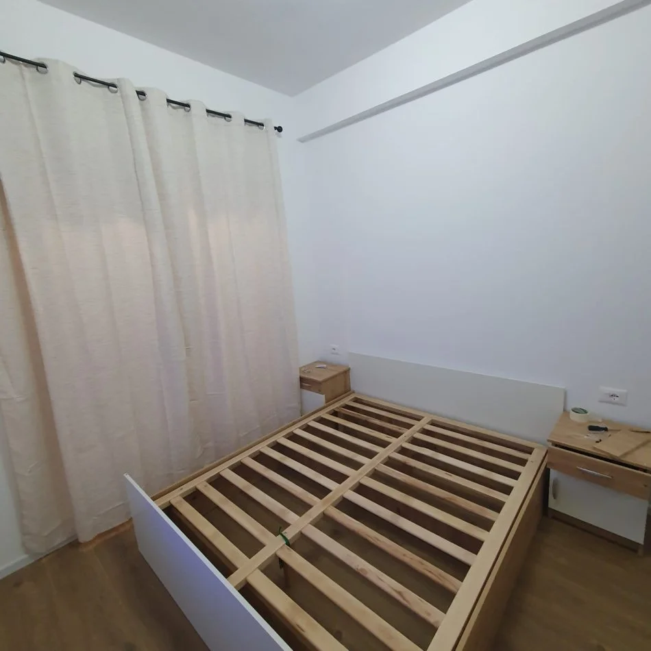 Tirane, jepet me qera apartament 1+1 Kati 2, 50 m² 450 € (Kompleksi Mangalem.)