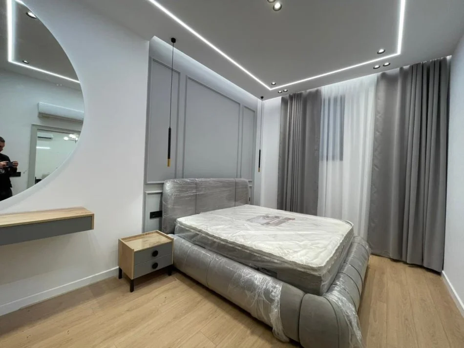 Tirane, jepet me qera apartament 1+1 Kati 3, 80 m² 800 € (Kodra e Diellit)