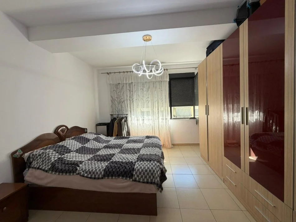 Tirane, shitet apartament 1+1 Kati 6, 67 m² 98.000 € (Prane Hotel Roland ne Astir.)