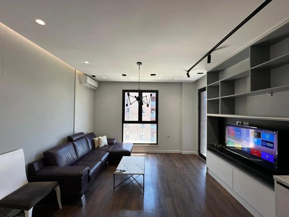 Tirane, shitet apartament 2+1+Ballkon , 65 m² (CASA ITALIA)