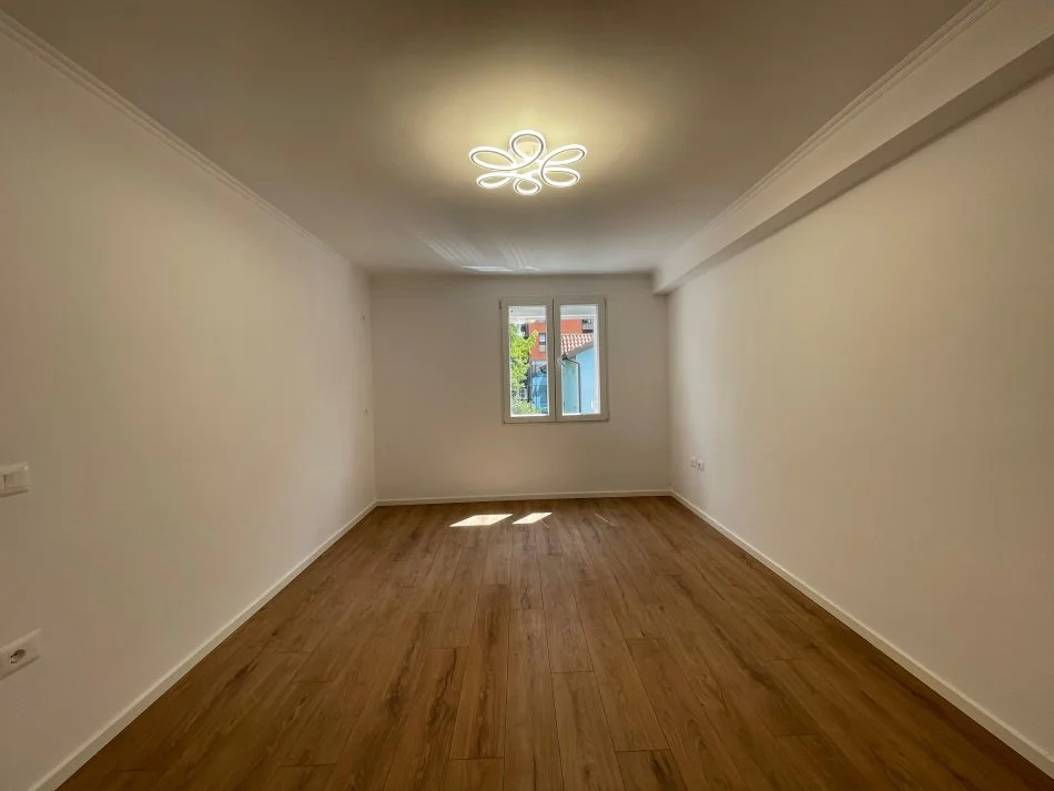 Tirane, shes apartament 1+1 Kati 3, 42 m² 135.000 € 