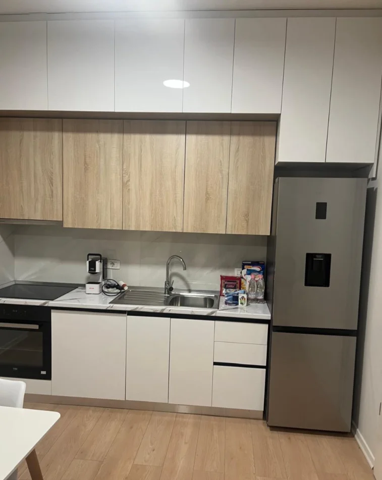 Tirane, shitet apartament 2+1 Kati 3, 94 m² 254.340 € (Ish parku i Autobusave.)