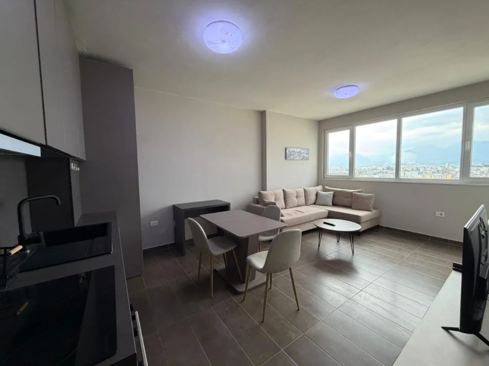 Tirane, jepet me qera apartament 2+1 , 85 m² 650 € (Yzberisht)