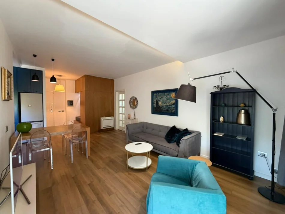 Tirane, jepet me qera apartament 2+1 Kati 3, 105 m² 900 € (Liqeni i Thate)