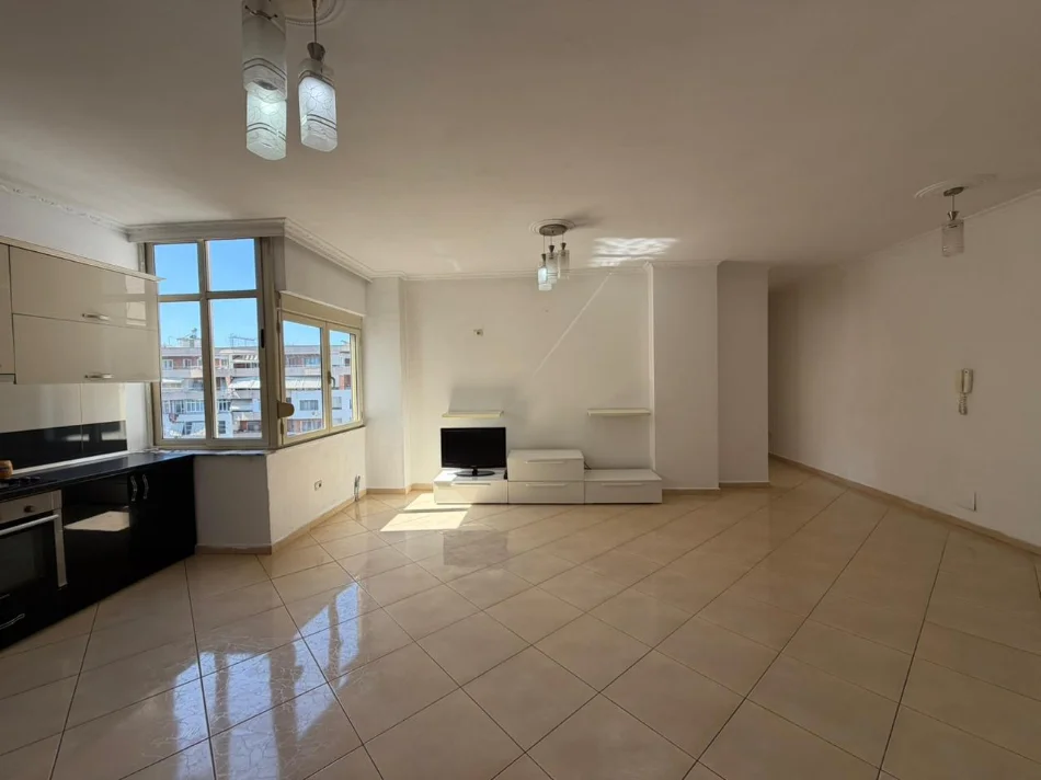 Tirane, shitet apartament 2+1 Kati 6, 112 m² 160.000 € (Astir)