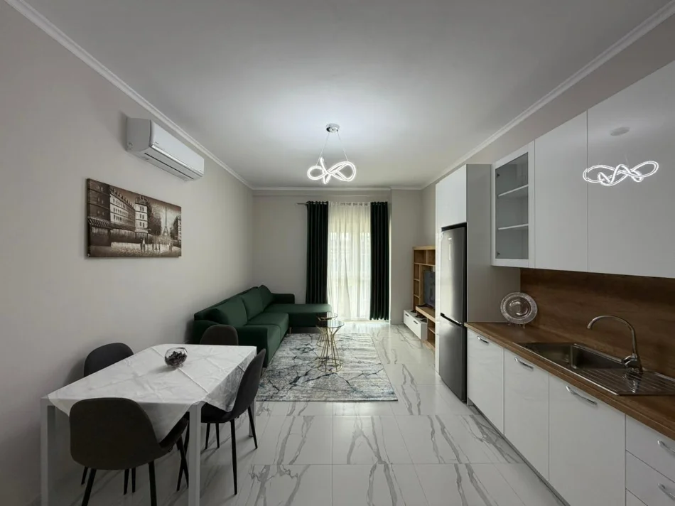Tirane, jepet me qera apartament 1+1 Kati 2, 67 m² 500 € (Sauk)