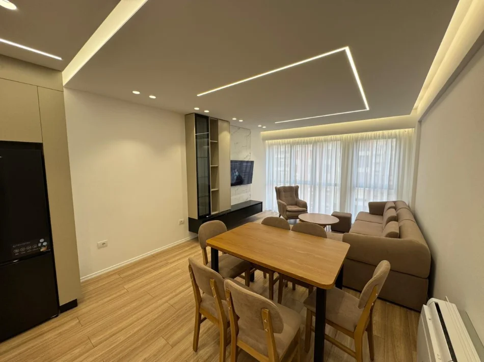 Tirane, jepet me qera apartament 2+1 Kati 6, 110 m² 750 € (Astir)