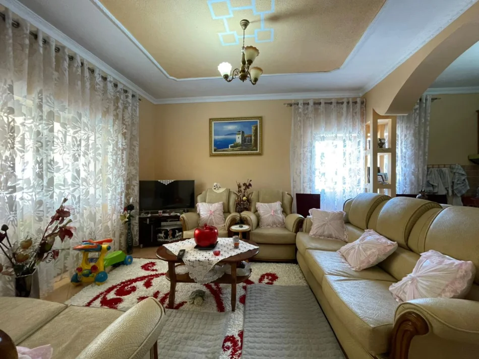Tirane, shitet apartament 2+1 Kati 0, 310 m² 500.000 € (Misto Mame)