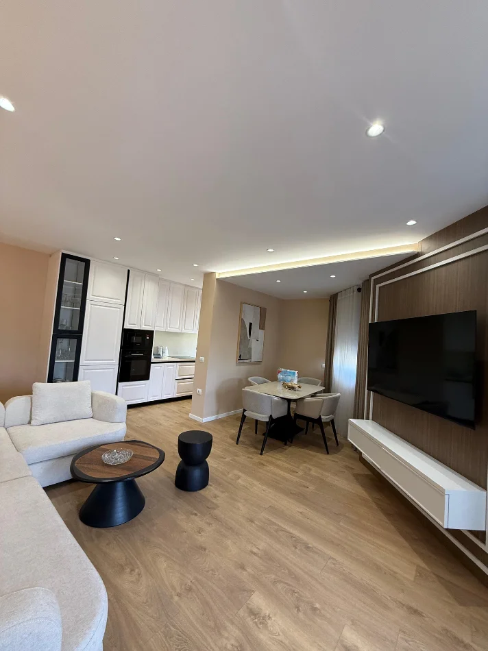Tirane, shitet apartament 2+1 Kati 3, 117 m² 370.000 € (Zogu i Zi)