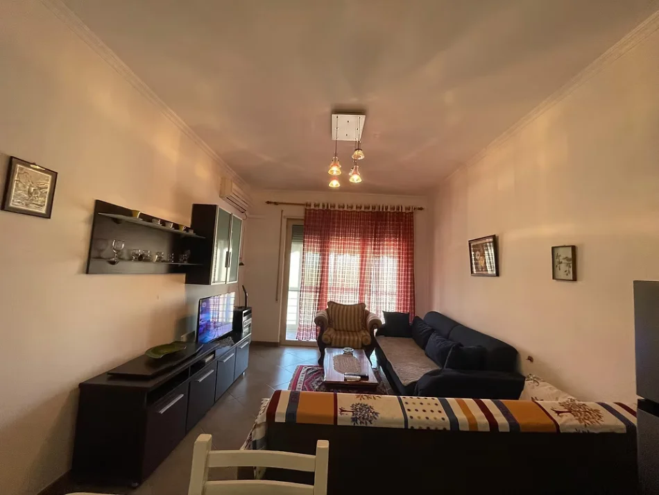 Tirane, jepet me qera apartament 2+1 Kati 1, 110 m² 600 € (Don Bosko.)