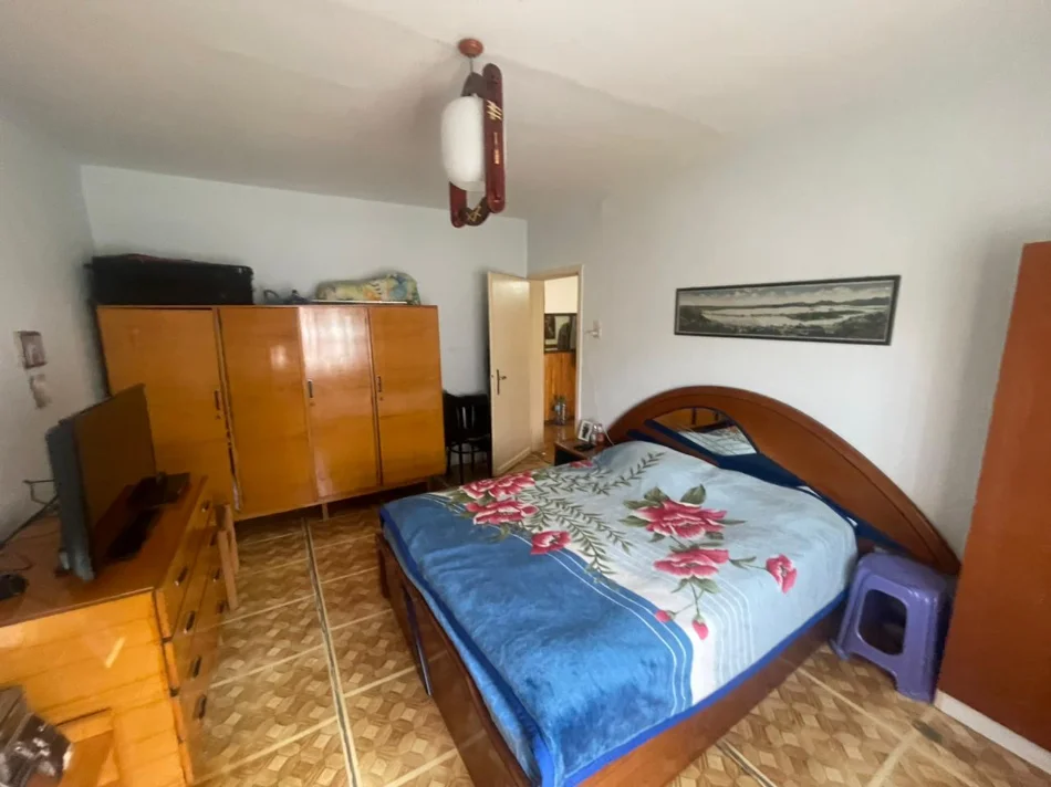 Tirane, jepet me qera apartament 2+1 Kati 3, 73 m² 130.000 € (Ali Demi)