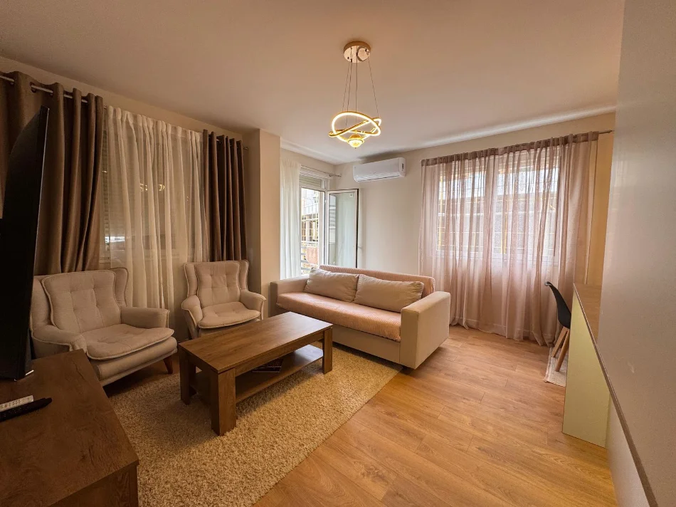 Tirane, shitet apartament 2+1 Kati 2, 107 m² 240.000 € (Liqeni i Thate)