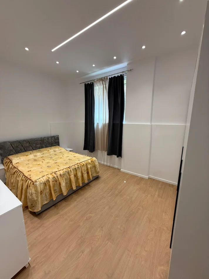 Tirane, jepet me qera apartament 2+1 Kati 4, 100 m² 600 € (Kodra e Diellit)