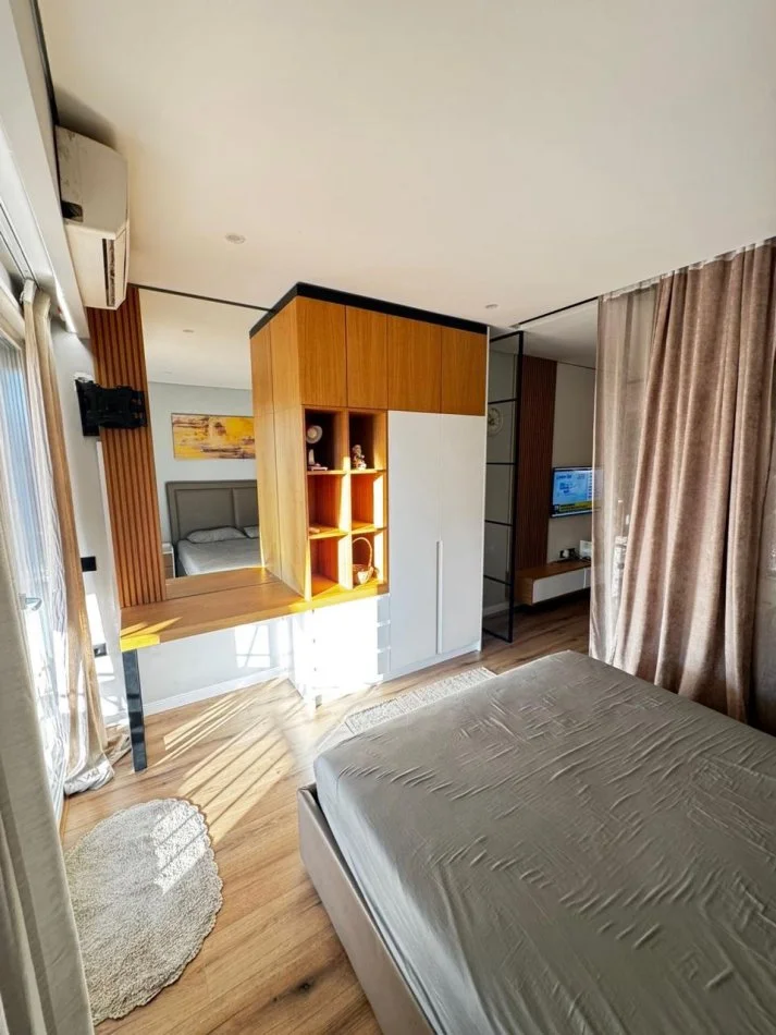 Tirane, jepet me qera apartament 2+1 Kati 8, 75 m² 700 € (Prane Globe.)