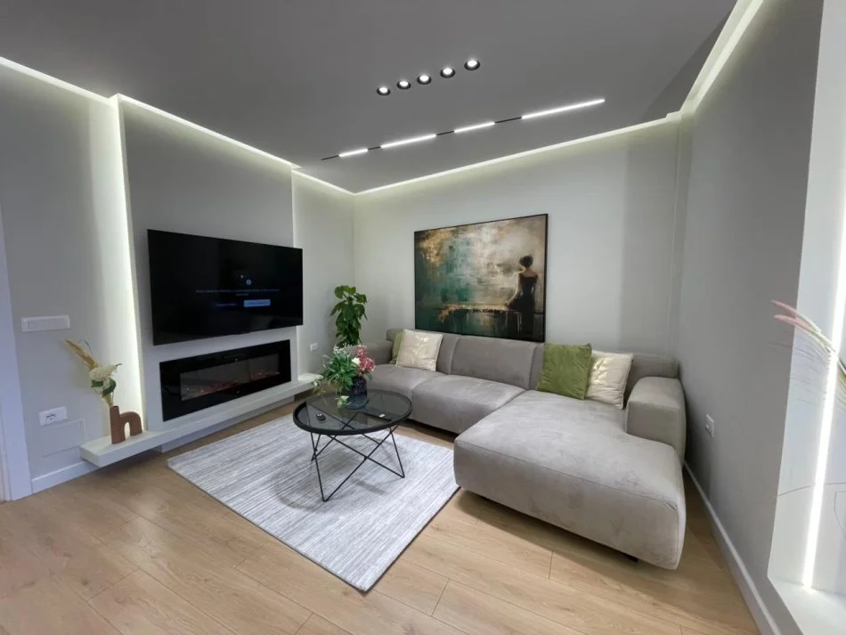 Tirane, shitet apartament 2+1 Kati 8, 116 m² (Zogu i Zi)