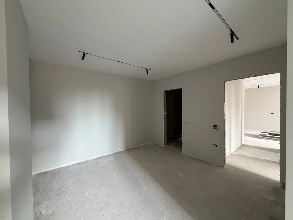 Tirane, shitet apartament 2+1 Kati 2, 109 m² 220.000 € (Oxhaku)