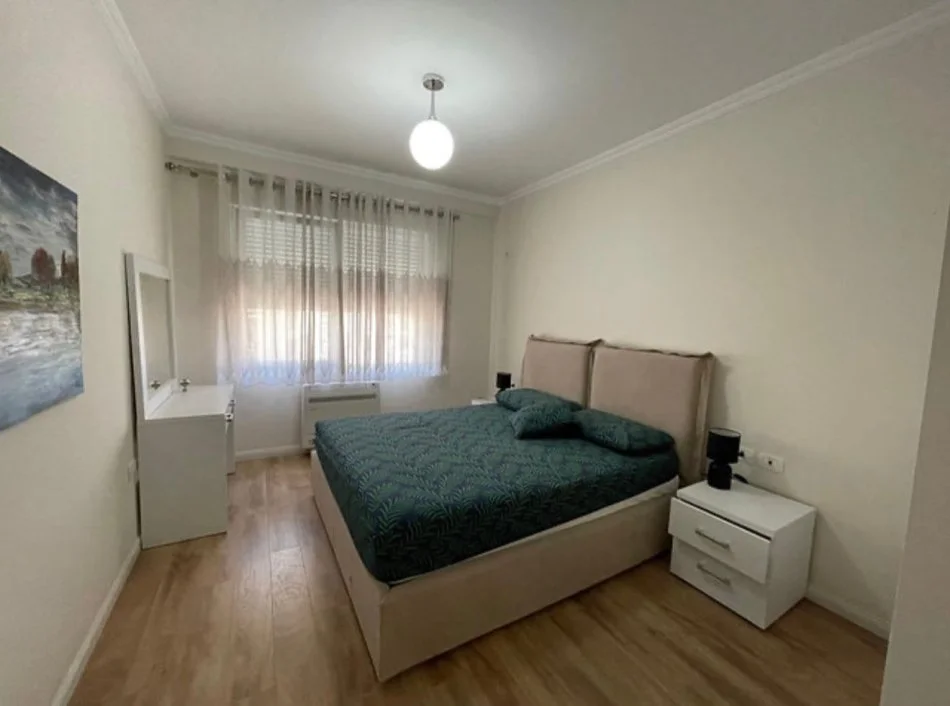 Tirane, shitet apartament 2+1+Ballkon Kati 6, 105 m² 295.000 € (KOMUNA E PARISIT)