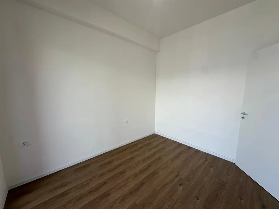 Tirane, shitet apartament 1+1 Kati 8, 47 m² 84.420 € (Ali Demi)