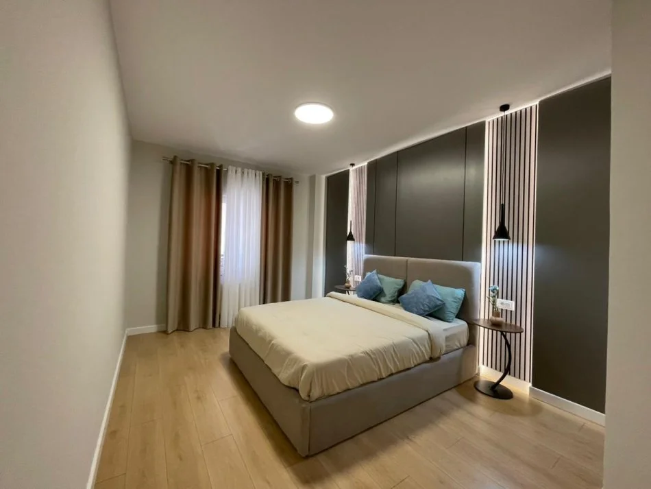 Tirane, shitet apartament 2+1 Kati 8, 116 m² (Zogu i Zi)