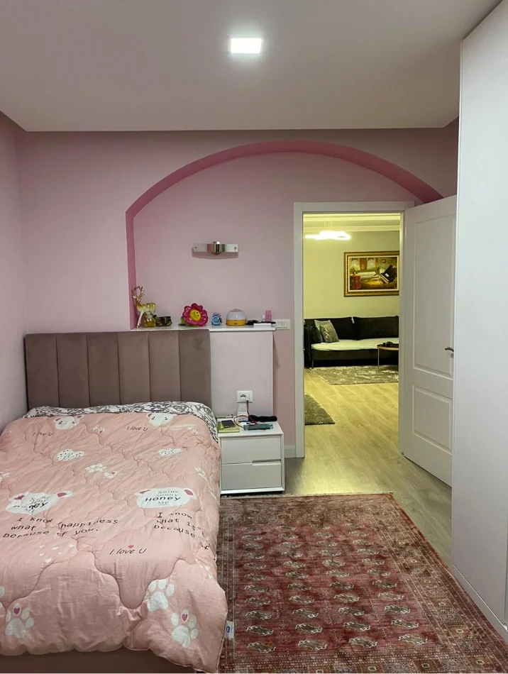 Tirane, shitet apartament 3+1 Kati 3, 123 m² 263.000 € (Brryli)