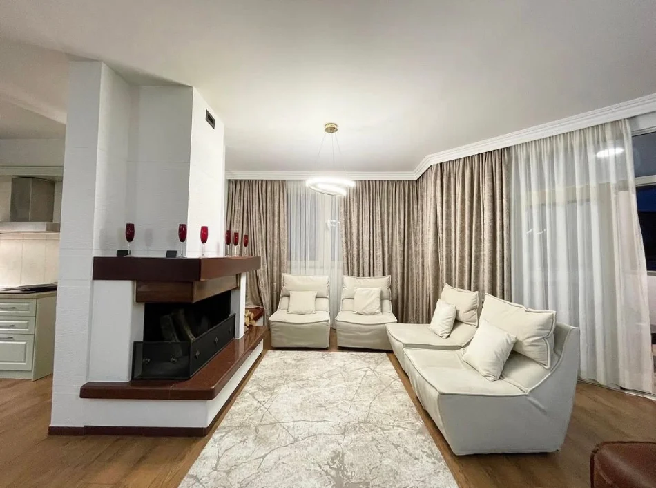 Tirane, jepet me qera apartament 3+1 Kati 4, 220 m² 1.600 € (Komuna e Parisit)