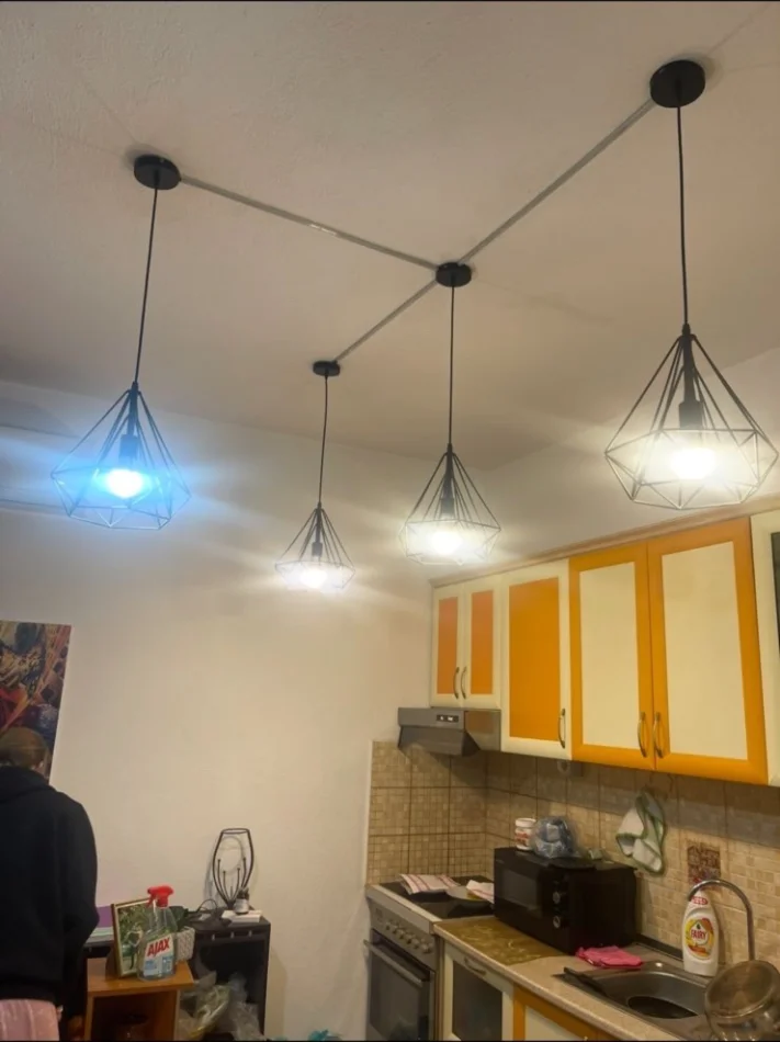 Tirane, jepet me qera apartament 1+1 Kati 1, 60 m² 500 € (Lulishtja)