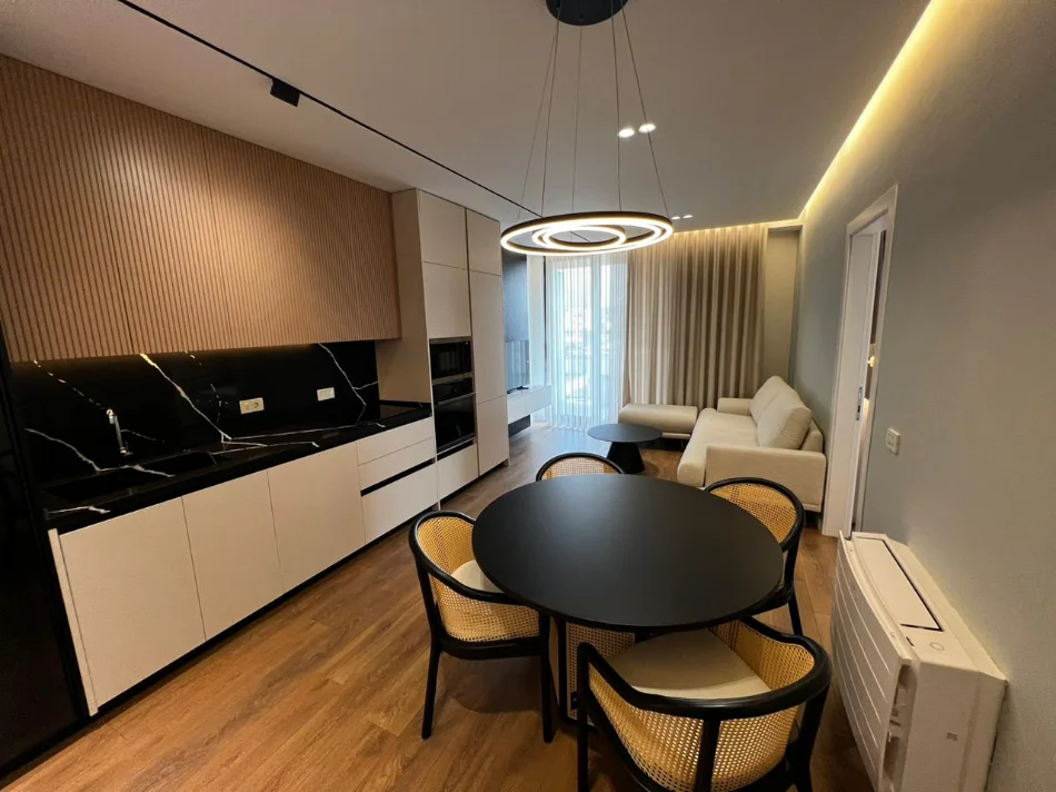 Tirane, jepet me qera apartament 2+1 Kati 4, 110 m² 1.100 € (Rruga Mine Peza)