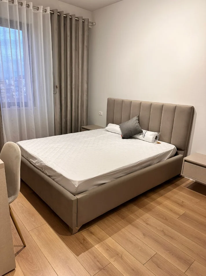 Tirane, jepet me qera apartament 2+1 Kati 3, 95 m² 850 € (Rruga Jordan Misja.)