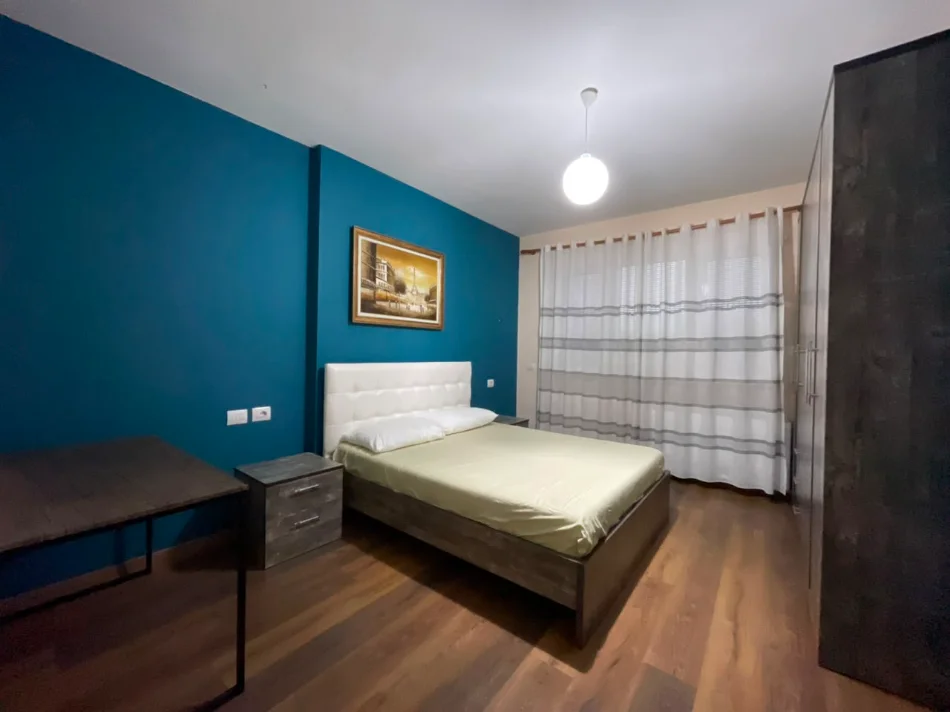Tirane, jepet me qera apartament 2+1 Kati 1, 110 m² 800 € (Kopeshti Zoologjik)