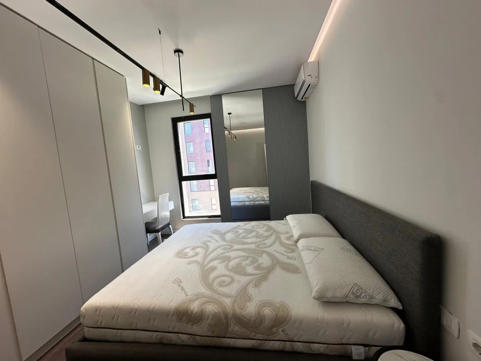 Tirane, shitet apartament 2+1+Ballkon , 65 m² (CASA ITALIA)