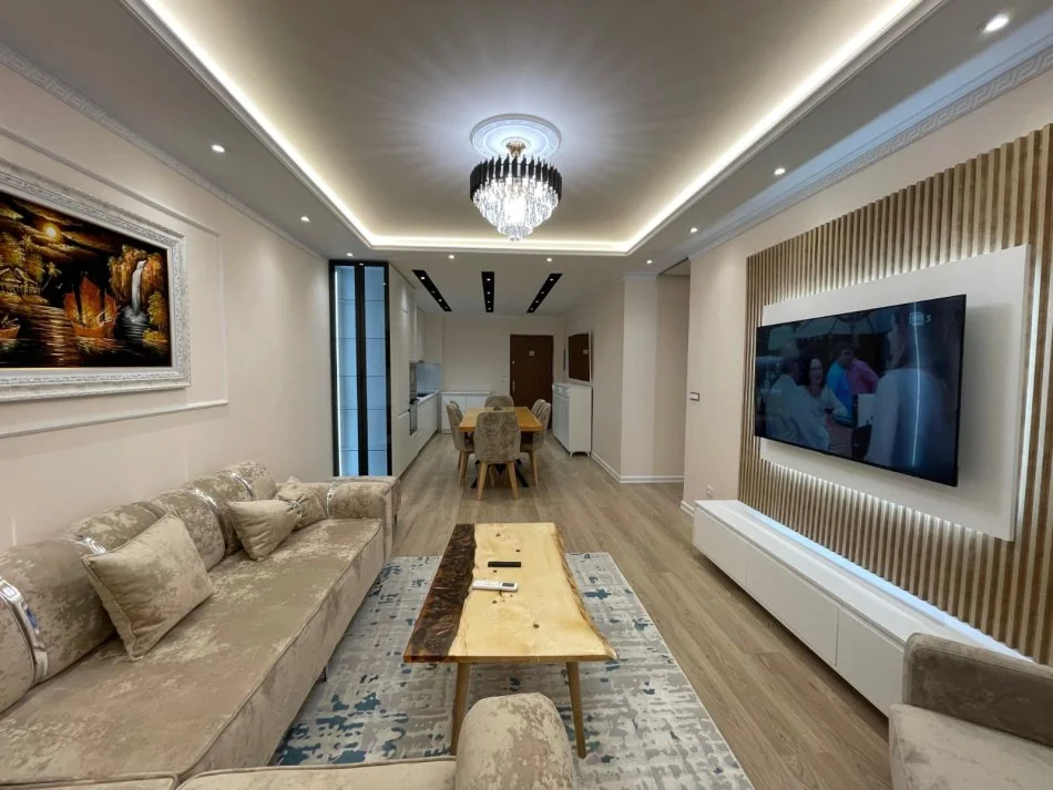 Tirane, jepet me qera apartament 2+1+Ballkon Kati 3, 100 m² 1.200 € (Rruga Liqeni i Thate)