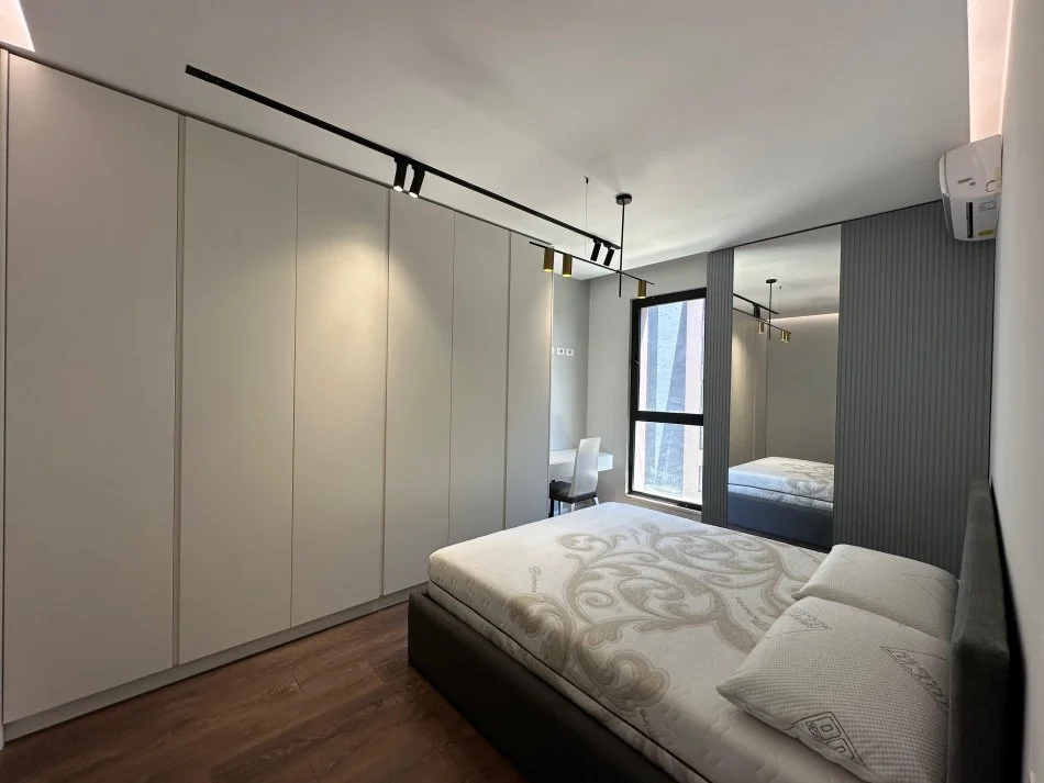 Tirane, shitet apartament 2+1+Ballkon , 65 m² (CASA ITALIA)