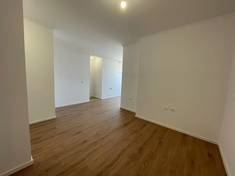 Tirane, shitet apartament 1+1+Ballkon Kati 7, 53 m² 115.000 € (PALLATI ME SHIGJETA)